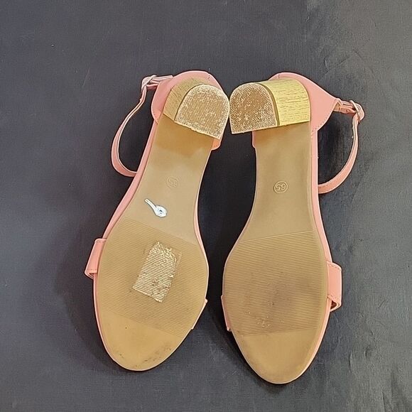 WOMEN"S WELLS BLOCK HEEL ADJUSTABLE BUCKLE ANKLE STRAP OPEN TOE SANDAL - Picture 11 of 12